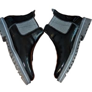 Paul Green Patent leather Black booties ...Size 6.5 / U.S 9